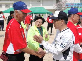 Japan, U.S. WWII veterans play softball games in Hiroshima