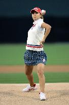 Golfer Ueda throws ceremonial pitch in MLB