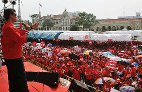 Thaksin supporters stage massive rally to topple gov't