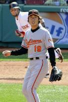 Orioles' Uehara suffers his 1st loss against Red Sox