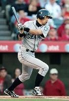 Ichiro goes 3-for-5 to help team beat Angels