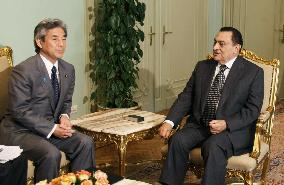 Japan, Egypt vow to cooperate on Middle East peace, new flu