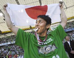 Hasebe's Wolfsburg crowned Bundesliga champions