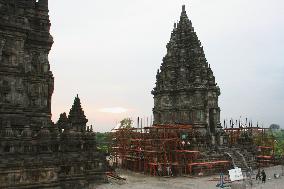 Repair on world famous temple continues 3 yrs after quake