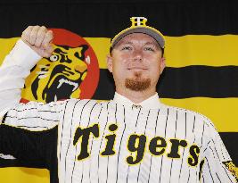 Hanshin signs former Seibu slugger Brazell