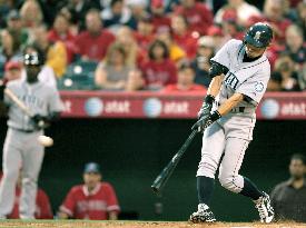 Seattle Mariners' Ichiro extends hitting streak to 22 games