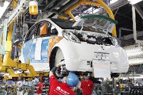 Mitsubishi Motors begins production of i MiEV electric vehicle