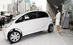 Mitsubishi Motors to sell i-MiEV EV to public from next April