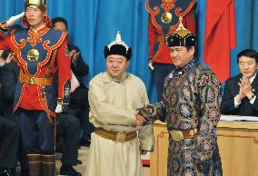 Elbegdorj sworn in as Mongolian president