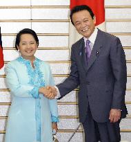 Philippine Pres. Arroyo talks with Japanese Prime Minister Aso