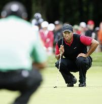 Barnes remains top in U.S. Open golf