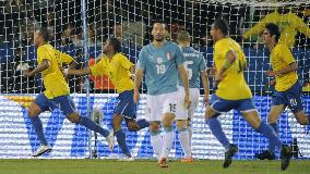 Brazil beat 3-0 Italy to advance into semifinals of Confed Cup