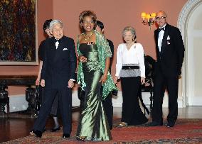 Empress, emperor start official functions of tour to Canada