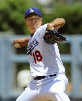 Los Angeles Dodgers Kuroda pitches as starter