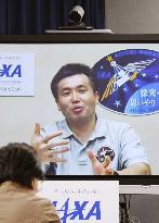 Wakata speaks about experiences in space