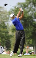 Tiger Woods retains top place at PGA C'ship