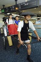 ANA begins rickshaw service at Haneda airport