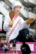 Kobayashi statue encourages people to vote in election