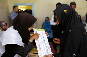 Voting under way for presidential election in Afghanistan