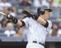 Yankees' Matsui gets single