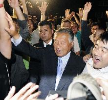 Ex-PM Mori wins narrow victory