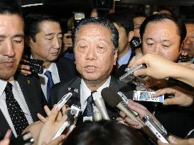 Ozawa accepts Hatoyama's offer to become DPJ secretary general