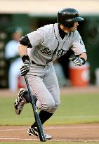 Seattle's Ichiro plays vs Oakland