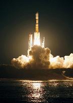 Japan successfully launches new rocket