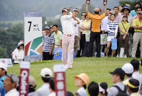 Ishikawa loses further ground at Korea Open