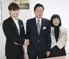 S. Korean actor Lee Seojin meets with DPJ leader Hatoyama