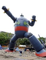 'Tetsujin 28-go' statue unveiled in Kobe