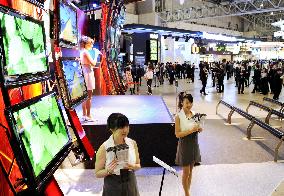 CEATEC electronics show opens as battle over 3D TVs heats up