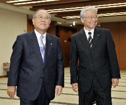 Naoshima meets with business leaders