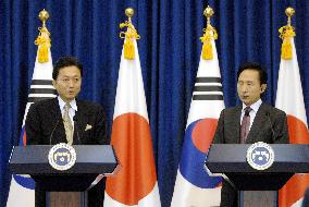 PM Hatoyama meets with S. Korean Pres. Lee