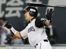 Takahashi's clutch single gives F's 3-0 lead in PLCS