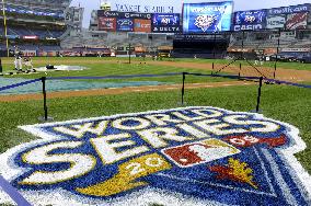 Yankees take on Phillies in World Series