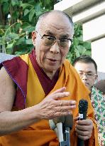 Dalai Lama visits Okinawa