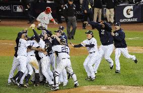 Yankees beat Phillies to win World Series