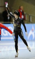 Hozumi wins silver in season-opening Speed Skating World cup