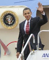 Obama arrives in Tokyo for talks with Hatoyama