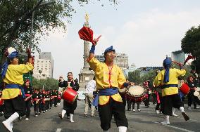 Okinawa dance performed to celebrate Japan-Mexico ties