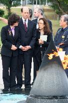 U.S. envoy visits Okinawa peace park