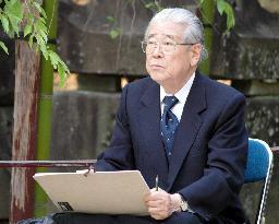 Japanese painter Hirayama dies