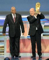 Draw for 2010 World Cup finals' first-round held in S. Africa