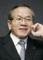 Fujitsu chief says firm to revamp chip business