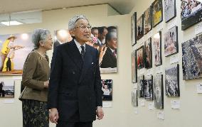 Emperor, empress visit news photo exhibition