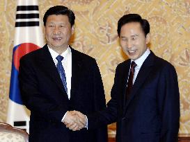 Korean President Lee, Chinese Vice President Xi meet