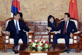 S. Korea president, China vice president meet