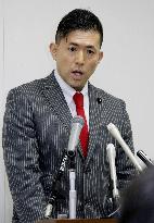 Tamura becomes 1st lawmaker to quit LDP since party lost power