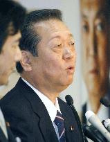 Ozawa defends emperor-Xi meeting